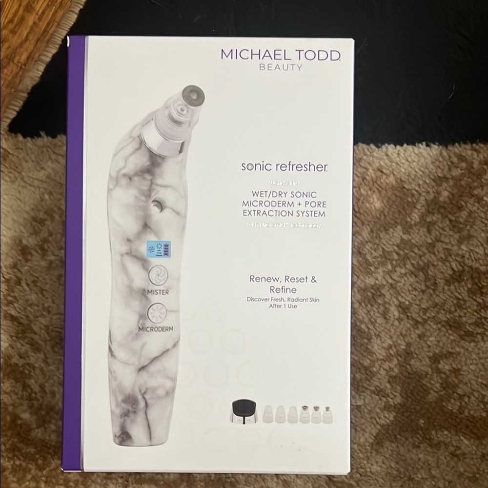 Sonic Refresher Skincare Tool - White Marble